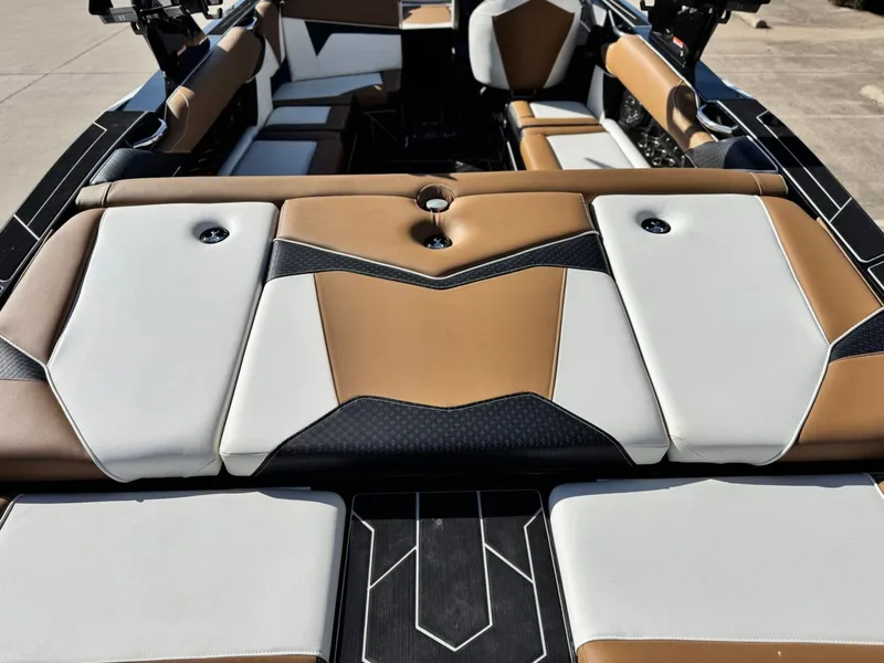 Slide: The Image of Supreme S240 2024 - 7