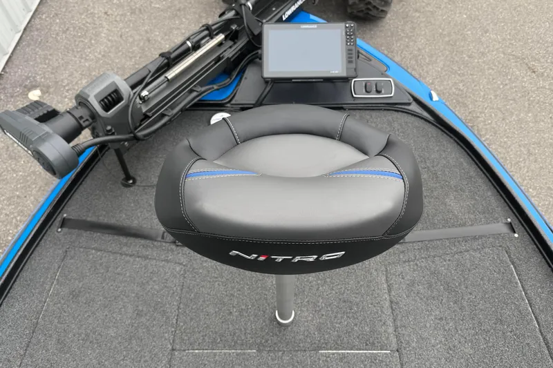 Slide: The Image of 2022 Nitro Z18 boat seat with control panel and trolling motor. - 12