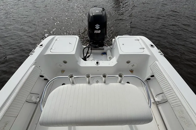Slide: The Image of 2008 Seapro 206CC boat with Suzuki 150 engine on water. - 6