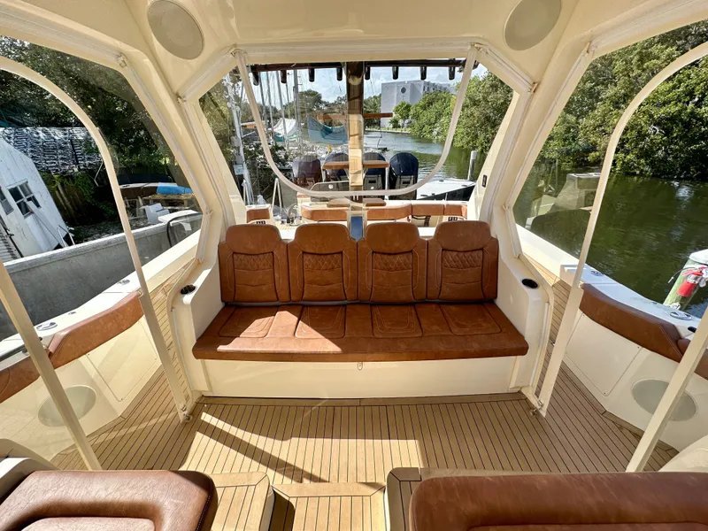 Slide: The Image of Scout 530 LXF 2026 - 18