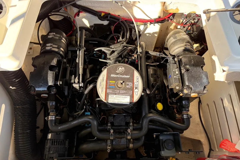 Slide: The Image of Engine compartment of a 2015 Sea Ray 19 SPX boat with MerCruiser 4.3L engine. - 21
