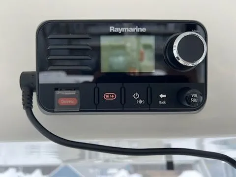 Slide: The Image of Raymarine control unit on 2006 Boston Whaler 305 Conquest. - 15
