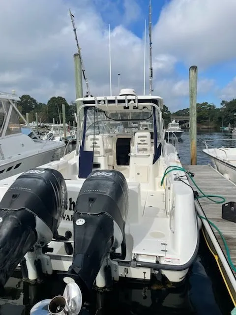 Slide: The Image of Boston Whaler 305 Conquest 2006 - 6