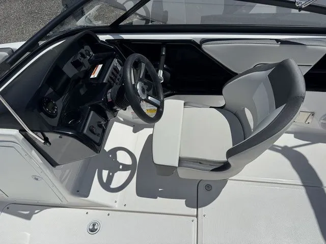 Slide: The Image of Yamaha SX190 2025 - 16