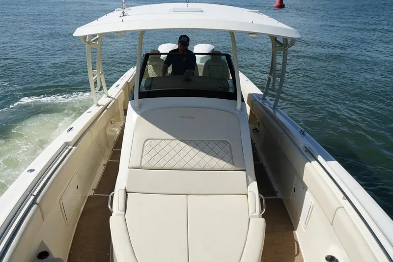 Slide: The Image of Chris-Craft 34- Catalina Grace- Bow - 19