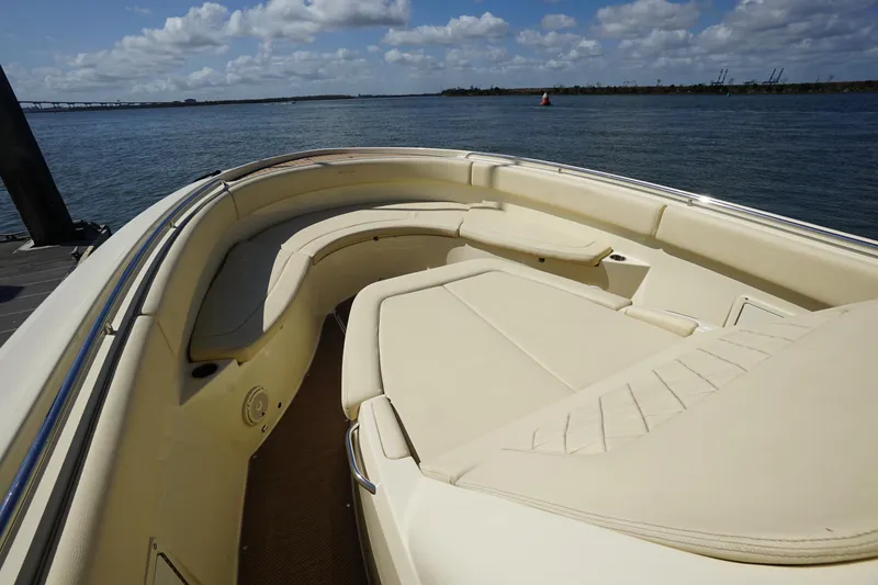 Slide: The Image of Chris-Craft 34- Catalina Grace- Bow - 20