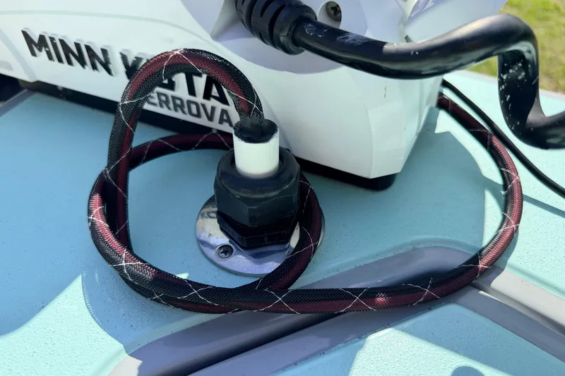 Slide: The Image of Minn Kota Terrova motor cable on 2022 Chittum Skiffs Islamorada 21 boat. - 11