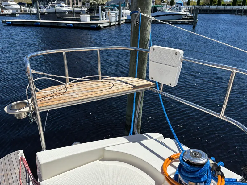 Slide: The Image of Aft section of a 2016 Marlow-Hunter 37 yacht in the marina. - 45