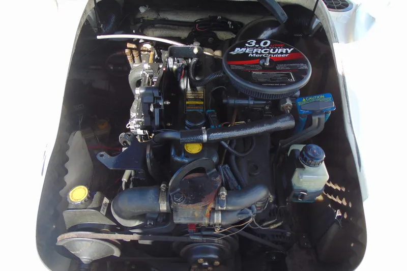 Slide: The Image of Engine of a 2007 Sea Ray 175 Sport boat with 3.0L Mercury MerCruiser. - 15