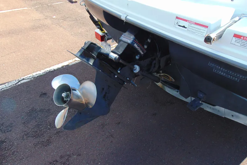 Slide: The Image of Rear view of a 2007 Sea Ray 175 Sport boat with MerCruiser outdrive. - 6