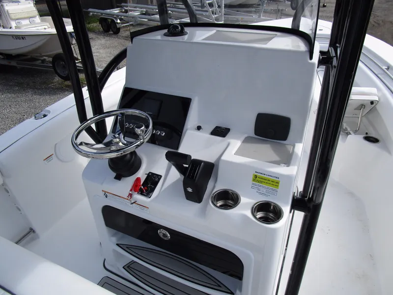 Slide: The Image of 2018 Sea Pro 219 Center Console with Suzuki engine, interior view. - 9