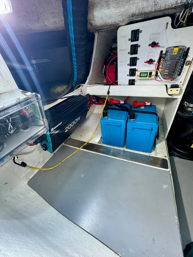 Slide: The Image of Fountaine Pajot Maryland 37 1999 - 14