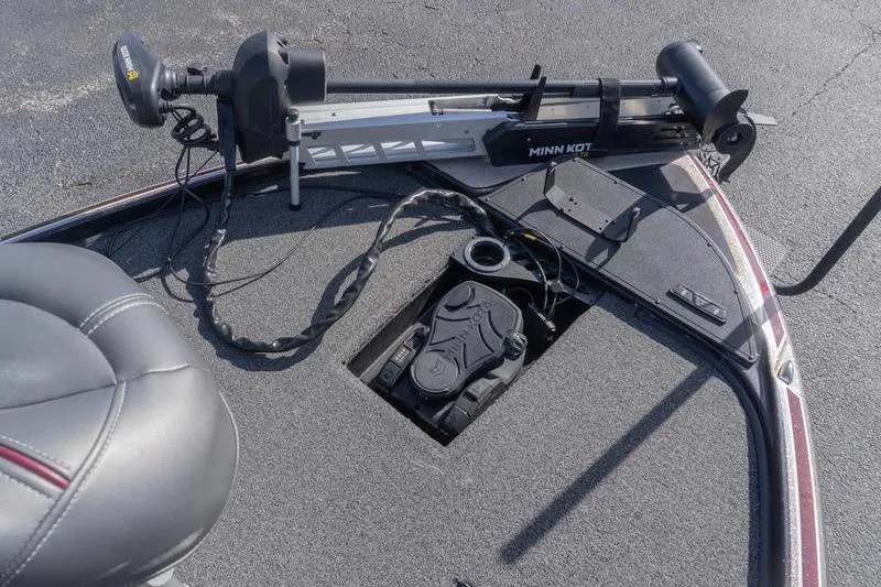 Slide: The Image of 2019 Nitro Z20 Pro boat with Minn Kota trolling motor on deck. - 9