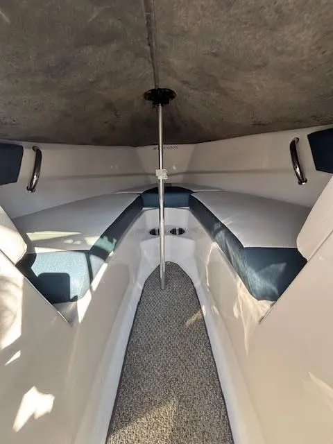 Slide: The Image of Four Winns HORIZON 180 OPEN BOW 2015 - 8