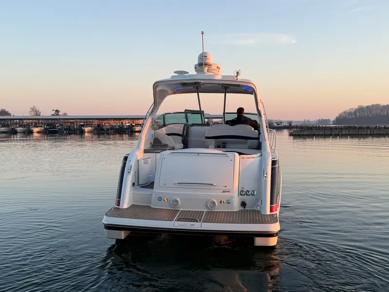 Slide: The Image of Formula 37 Performance Cruiser 2015 - 19
