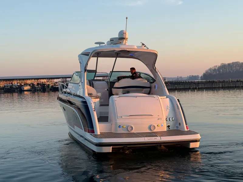Slide: The Image of Formula 37 Performance Cruiser 2015 - 23