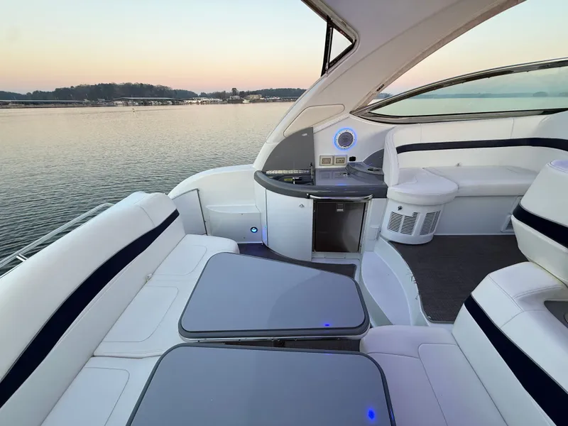 Slide: The Image of Formula 37 Performance Cruiser 2015 - 35