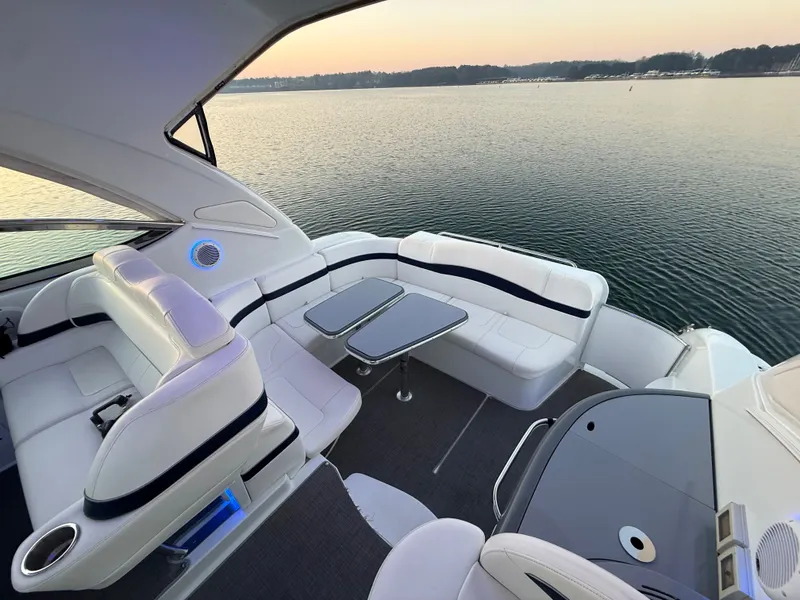 Slide: The Image of Formula 37 Performance Cruiser 2015 - 38