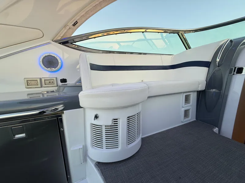 Slide: The Image of Formula 37 Performance Cruiser 2015 - 40