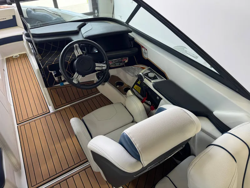 Slide: The Image of Nautique Super Air Nautique 230 2019 - 25