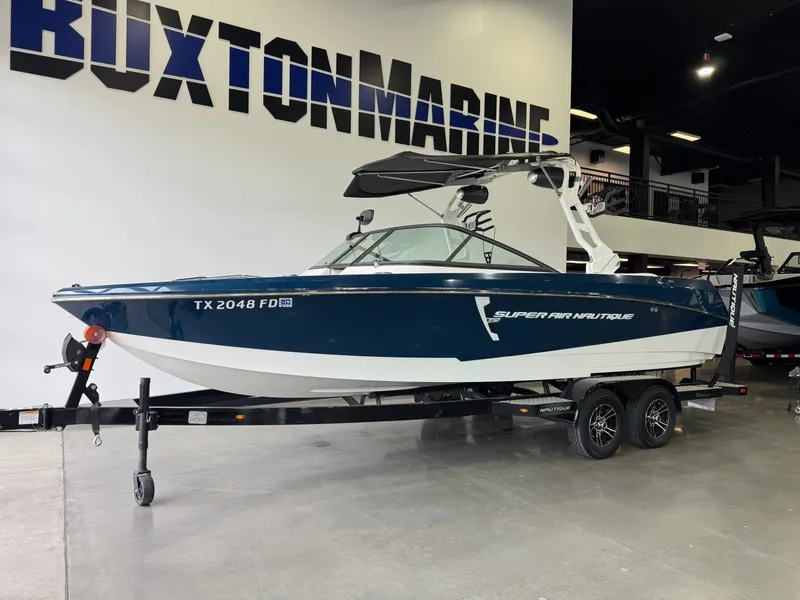 Slide: The Image of Nautique Super Air Nautique 230 2019 - 3