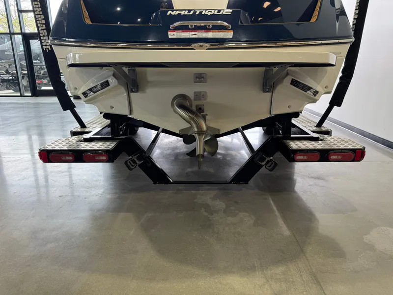 Slide: The Image of Nautique Super Air Nautique 230 2019 - 7