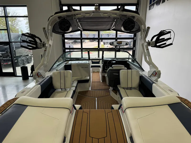 Slide: The Image of Nautique Super Air Nautique 230 2019 - 9