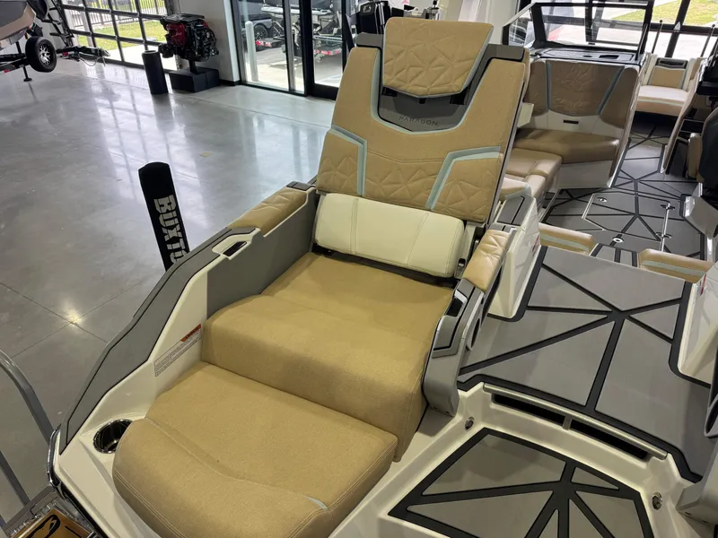 Slide: The Image of Nautique Super Air Nautique 23 Paragon 2025 - 15