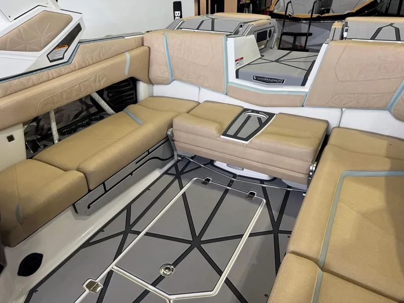 Slide: The Image of Nautique Super Air Nautique G23 Paragon 2025 - 18