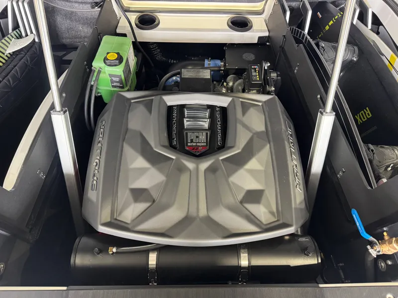 Slide: The Image of Nautique Super Air Nautique G23 Paragon 2025 - 31