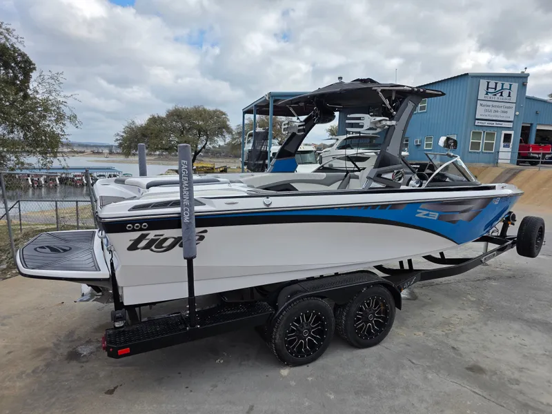 Slide: The Image of Tig Z3 2017 - 10