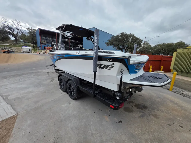 Slide: The Image of Tig Z3 2017 - 20