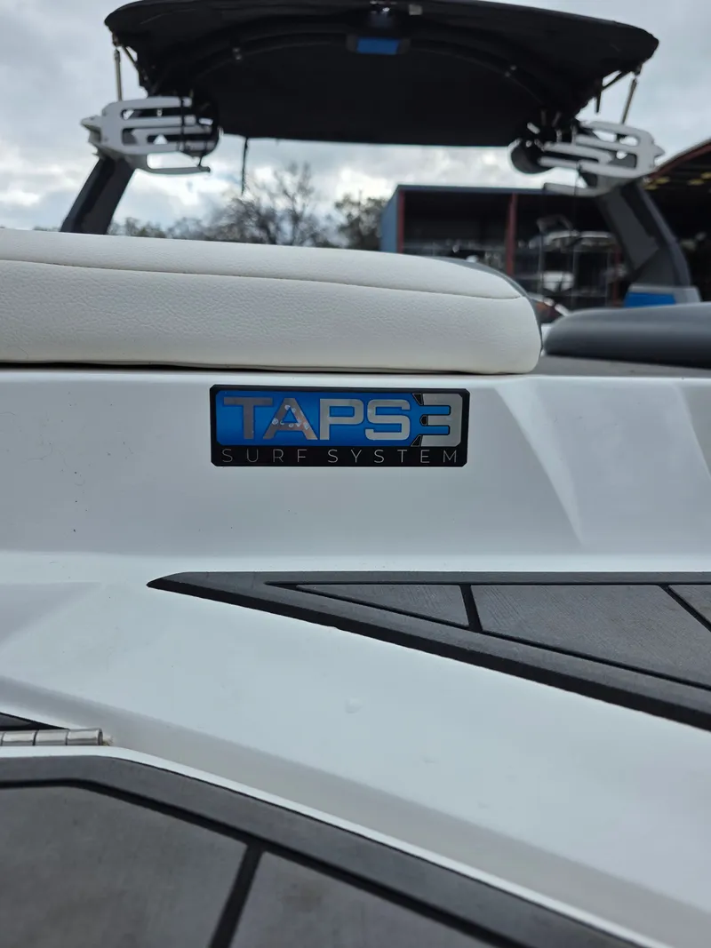 Slide: The Image of Tig Z3 2017 - 23