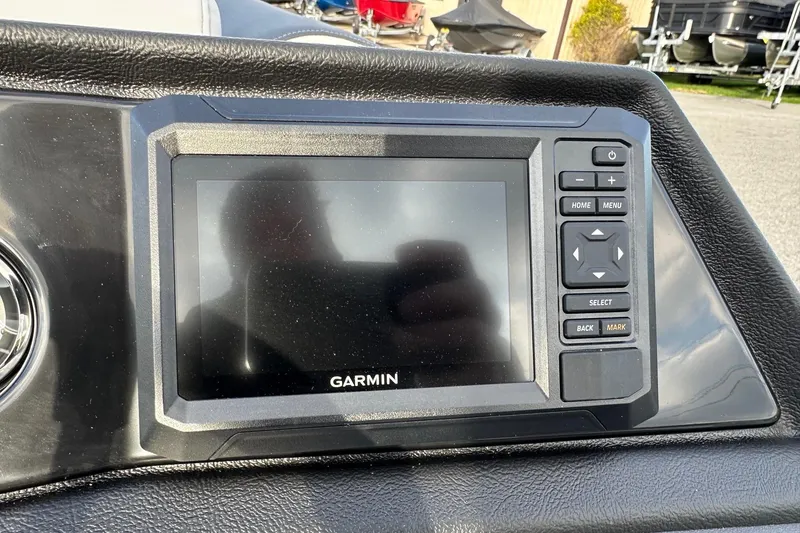 Slide: The Image of Garmin navigation system on 2026 Bennington 22 SSB SwingBack boat dashboard. - 18