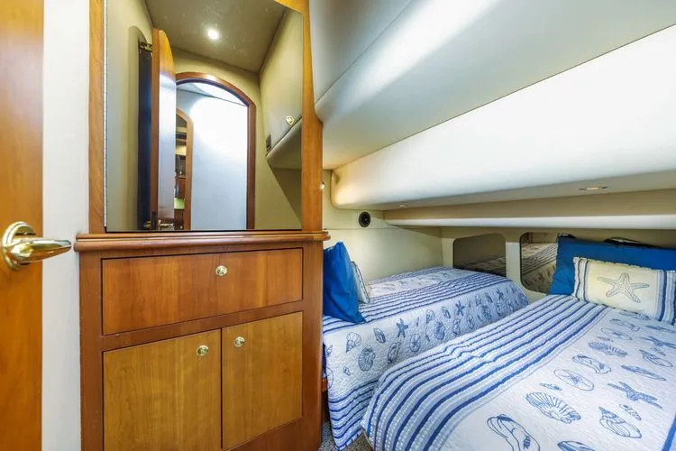 Slide: The Image of 2001 Cruisers 4450 - Image 26 - 26