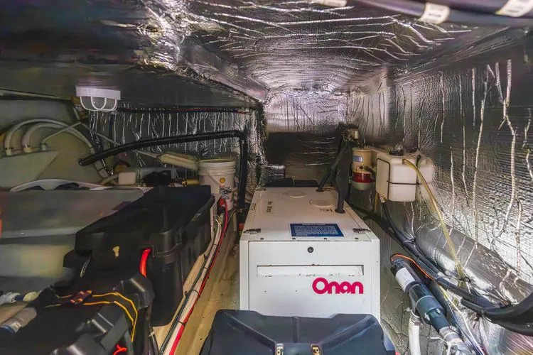 Slide: The Image of 2001 Cruisers 4450 - Image 36 - 36