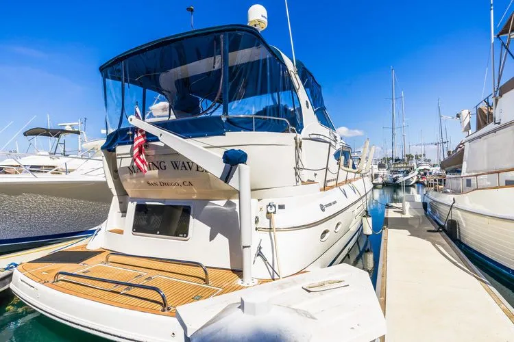 Slide: The Image of 2001 Cruisers 4450 - Image 4 - 4