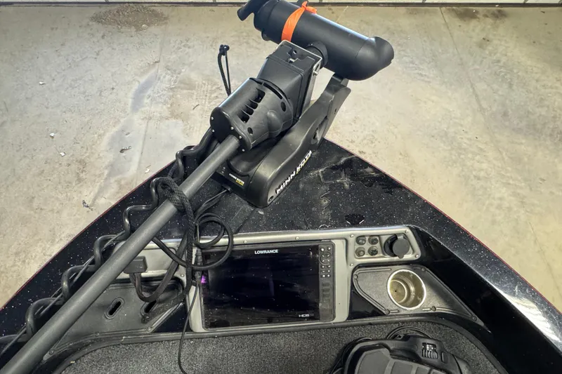 Slide: The Image of 2021 Ranger 1880MS boat with Minn Kota trolling motor and Lowrance fish finder. - 15