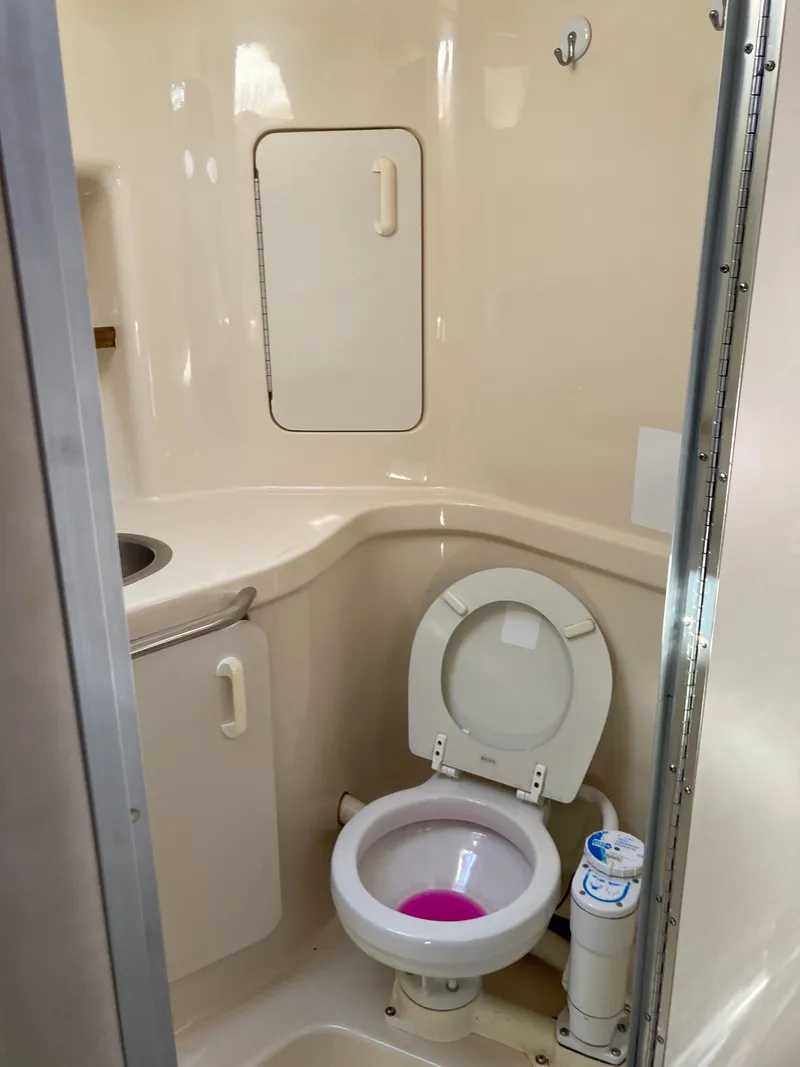 Slide: The Image of Sea Ray 300 Sundancer 1995 - 13