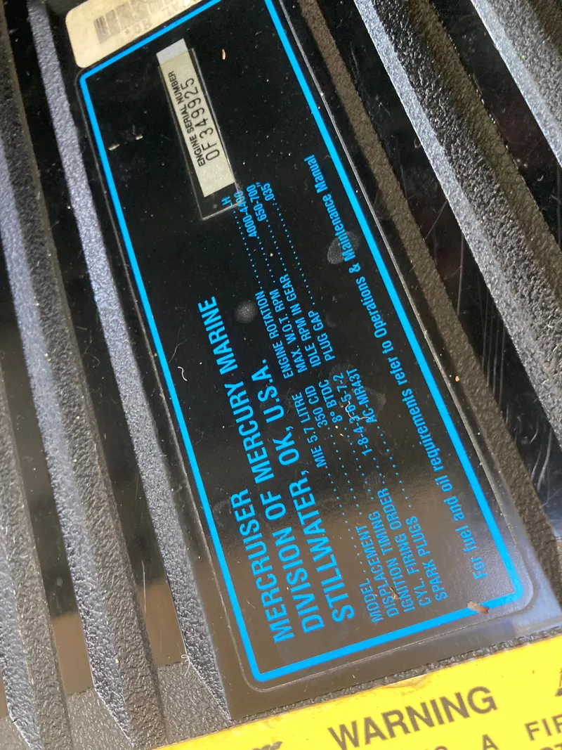 Slide: The Image of Sea Ray 300 Sundancer 1995 - 19