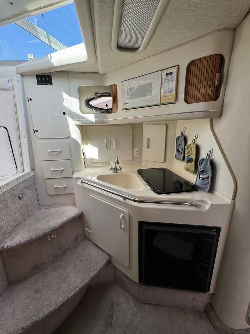 Slide: The Image of Sea Ray 300 Sundancer 1995 - 6