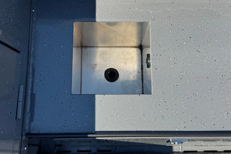 Slide: The Image of Alumaweld Free Drifter 20 boat, 2025 model, featuring a stainless steel sink. - 11