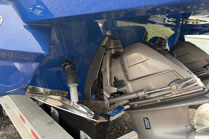 Slide: The Image of 2019 Monterey 328SS Super Sport boat with Volvo Penta outdrive system. - 15