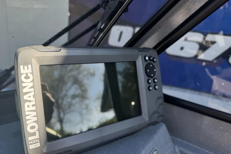 Slide: The Image of Lowrance Hook 7 HDI fish finder on 2019 KingFisher 1625 Falcon boat dashboard. - 9