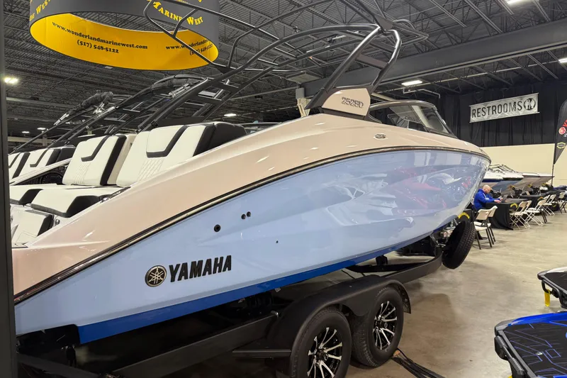 The Image of Yamaha 252SD 2026 - undefined