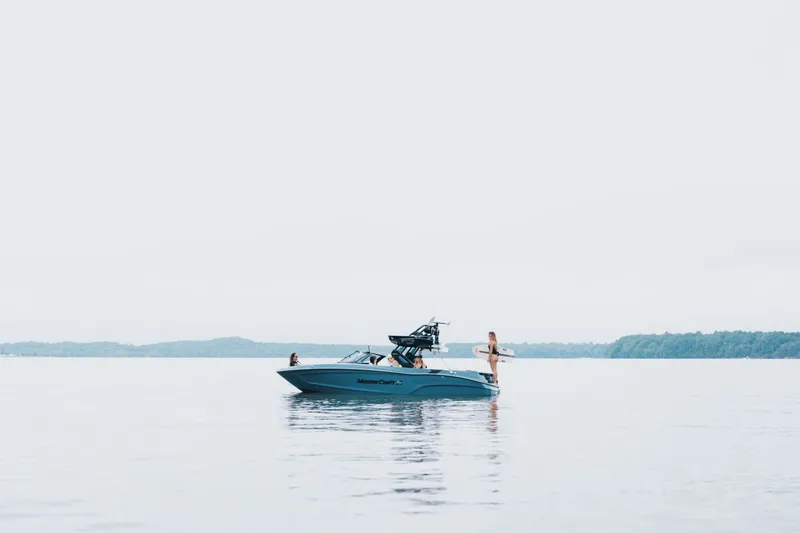 Slide: The Image of MasterCraft XT23 2025 - 16