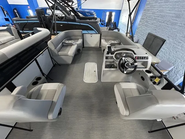 Slide: The Image of Godfrey Xperience 2286 SFLX 27" Impact Center Tube Package 2026 - 11