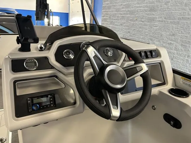 Slide: The Image of Godfrey Xperience 2286 SFLX 27" Impact Center Tube Package 2026 - 13