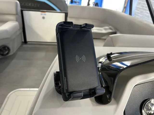 Slide: The Image of Godfrey Xperience 2286 SFLX 27" Impact Center Tube Package 2026 - 15