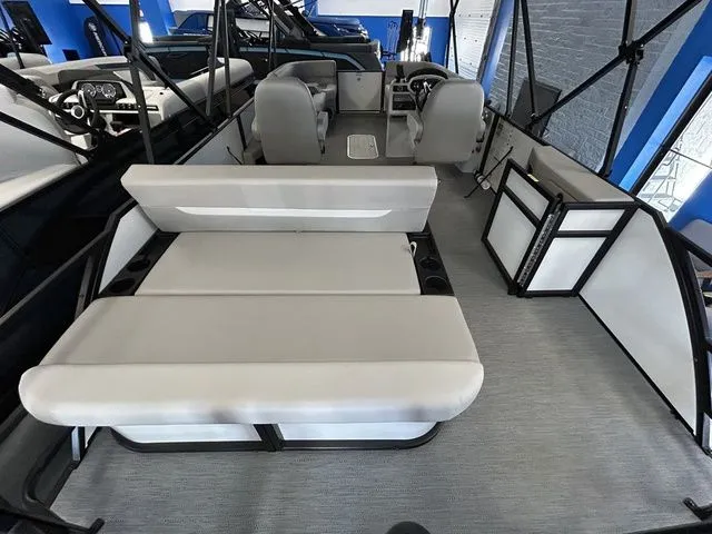 Slide: The Image of Godfrey Xperience 2286 SFLX 27" Impact Center Tube Package 2026 - 24